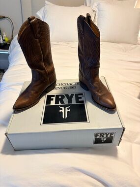 Frye Billy Pull On Cowboy Boots